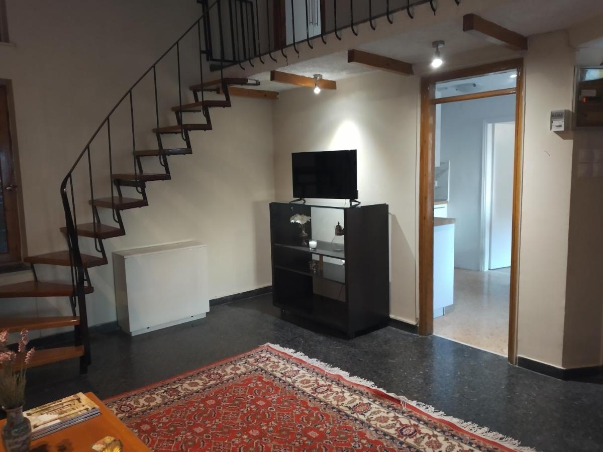 Sunny Apartment Northern Atenas Exterior foto